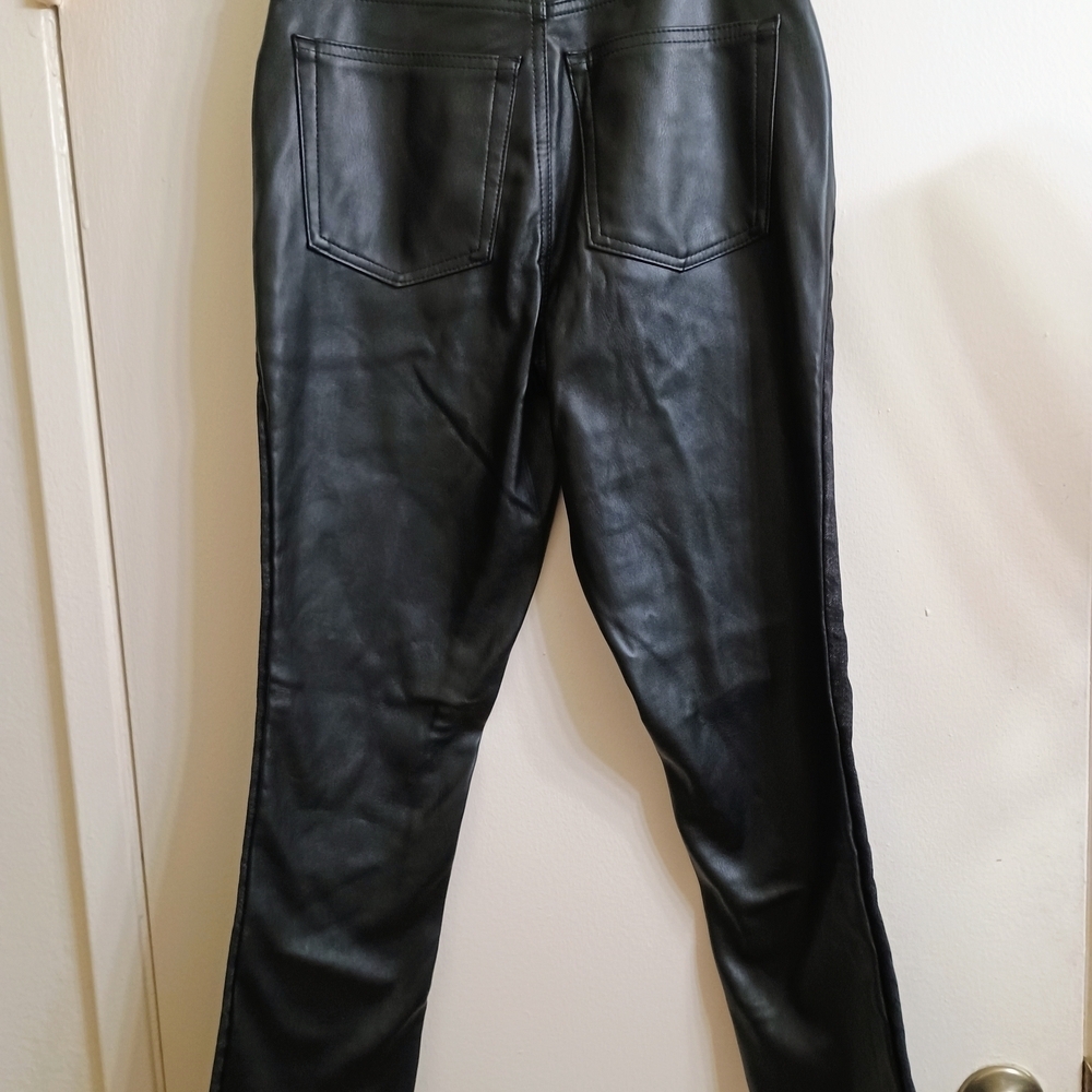Universal Thread Black Skinny Jeans - Picture 4 of 7
